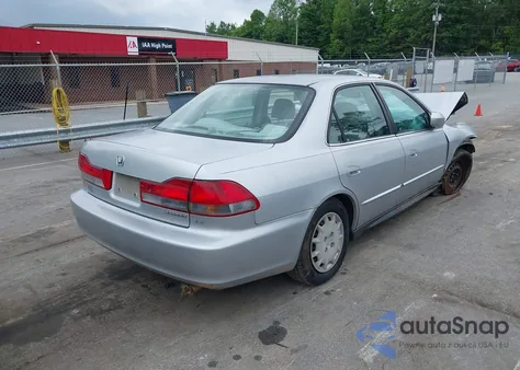 2001 Honda Accord 2.3 Lx z USA, uszkodzony, nr VIN 1HGCG56401A139946